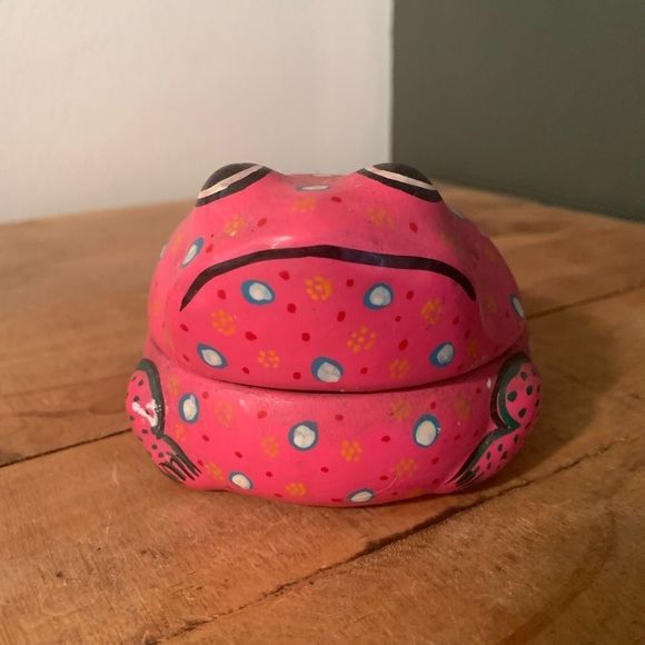 Mexican Folk Art Painted Clay Frog Trinket Box - Picture 3 of 6